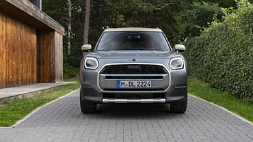 MINI Countryman Electric Front View