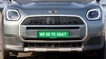 मिनी कंट्रीमैन इलेक्ट्रिक ग्रिल्ल