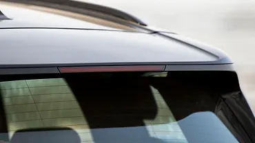 मिनी कंट्रीमैन इलेक्ट्रिक रियर स्पॉइलर