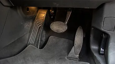 मिनी कंट्रीमैन इलेक्ट्रिक पेडल्स/पैर कंट्रोल्स