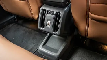 मिनी कंट्रीमैन इलेक्ट्रिक रियर रो एयर वेंट