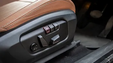 मिनी कंट्रीमैन इलेक्ट्रिक सीट मेमरी बटन्स