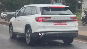 New-gen Skoda Kodiaq continues testing undisguised New-gen Skoda Kodiaq continues testing undisguised