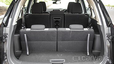 Nissan X-Trail Bootspace