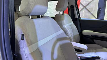 Citroen C3 Aircross [2023-2024] Front Row Seats