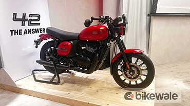 New Jawa 42 launched at Rs. 1.73 lakh; Rs. 17,000 price cut!