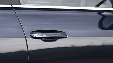 Audi Q8 Front Door Handle