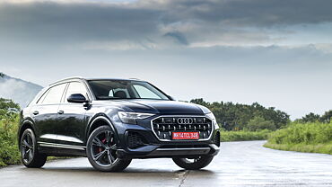 Audi Q8 Right Front Three Quarter