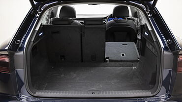 Audi Q8 Bootspace Rear Split Seat Folded