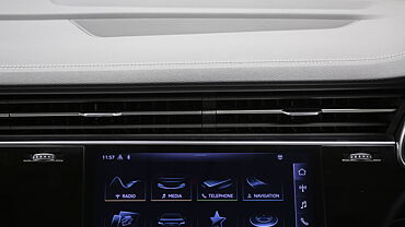 Audi Q8 Front Centre Air Vents