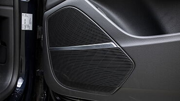 Audi Q8 Rear Speakers