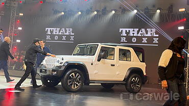 Mahindra Thar Roxx Left Front Three Quarter