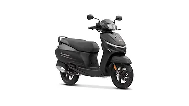 TVS Jupiter Right Front Three Quarter