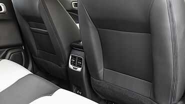 Hyundai Venue Front Seat Back Pockets