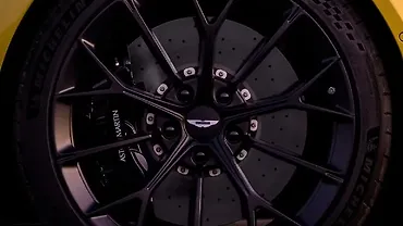 Aston Martin Vantage Wheel