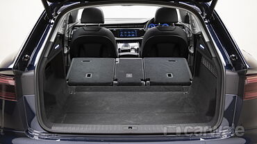 Audi Q8 Bootspace