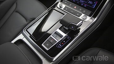 Audi Q8 Center Console/Centre Console Storage