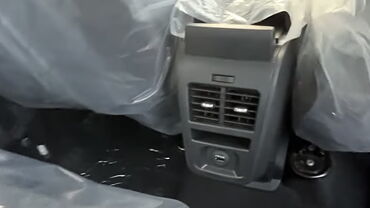 Tata Punch Rear Row AC Controls