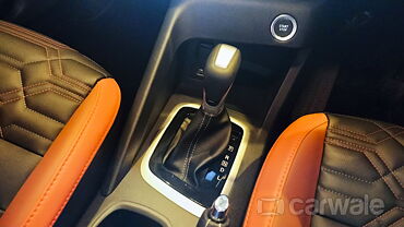 Nissan Magnite Gear Shifter/Gear Shifter Stalk