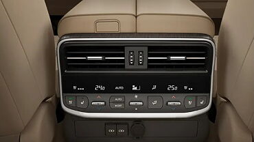 Toyota Land Cruiser Rear Row AC Controls