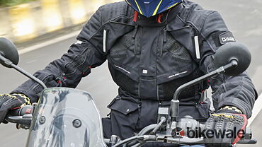 Royal Enfield Nirvik V2 Motorcycle Riding Jacket: Wearing Experience