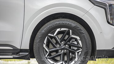 Kia Carnival Wheel