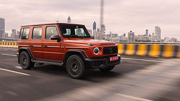 Mercedes-Benz G-Class Right Front Three Quarter