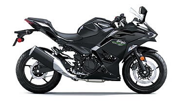 Kawasaki Ninja 500 gets Rs 10,000 discount!