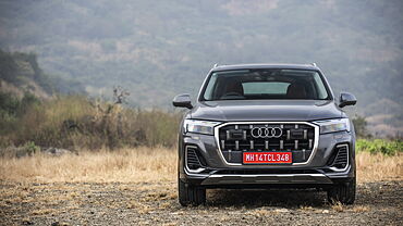 Audi Q7 Front View