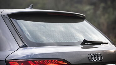 Audi Q7 Rear Windshield/Windscreen