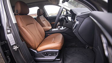 Audi Q7 Front Row Seats