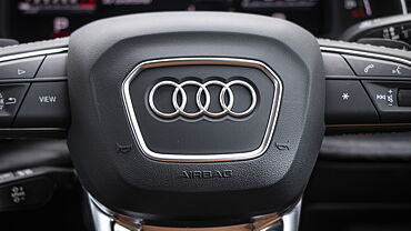 Audi Q7 Horn Boss