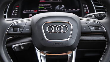 Audi Q7 Horn Boss