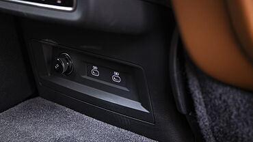 Audi Q7 Second Row Charging Point