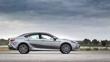 Toyota Camry Right Side View