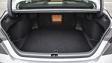 Toyota Camry Bootspace