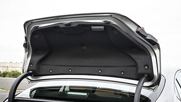 Toyota Camry Open Boot/Trunk