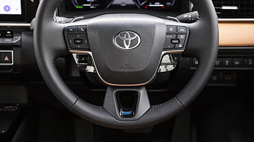 Toyota Camry Steering Mounted Controls