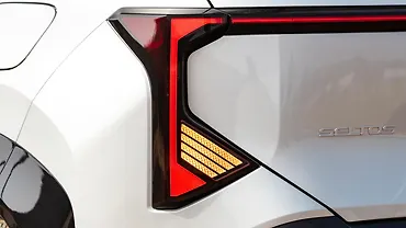 Kia Seltos Rear Signal/Blinker Light