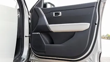 Kia Seltos Front Right Door Pad