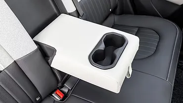 Kia Seltos Rear Cup Holders