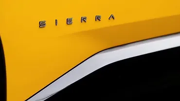 टाटा सिएरा साइड बैज