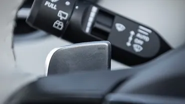 टाटा सिएरा बायां पैडल ​शिफ़्टर