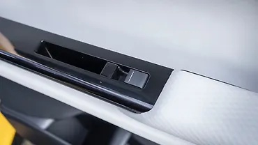 टाटा सिएरा रियर पावर विंडो स्विच