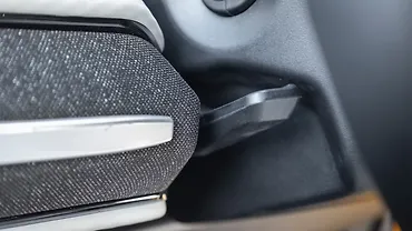 टाटा सिएरा स्टीयरिंग एड्जस्टमेंट लिवर/कंट्रोलर