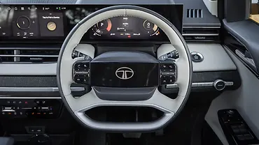 टाटा सिएरा स्टीयरिंग माउंटेड कंट्रोल्स