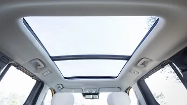 टाटा सिएरा सनरूफ/मूनरूफ