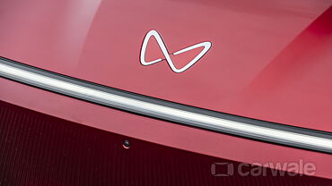 Mahindra XEV 9e Front Badge