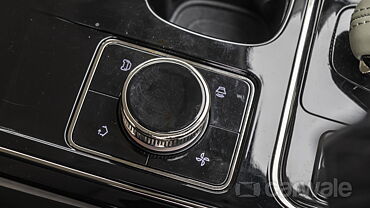 Mahindra XEV 9e Gear Selector Dial