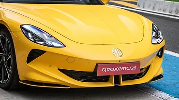 एमजी साइबरस्टर बंद हुड / बोनट